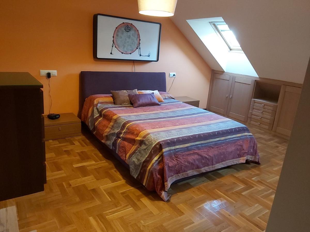Apartamento El Duplex de Tyla Gijón Exterior foto